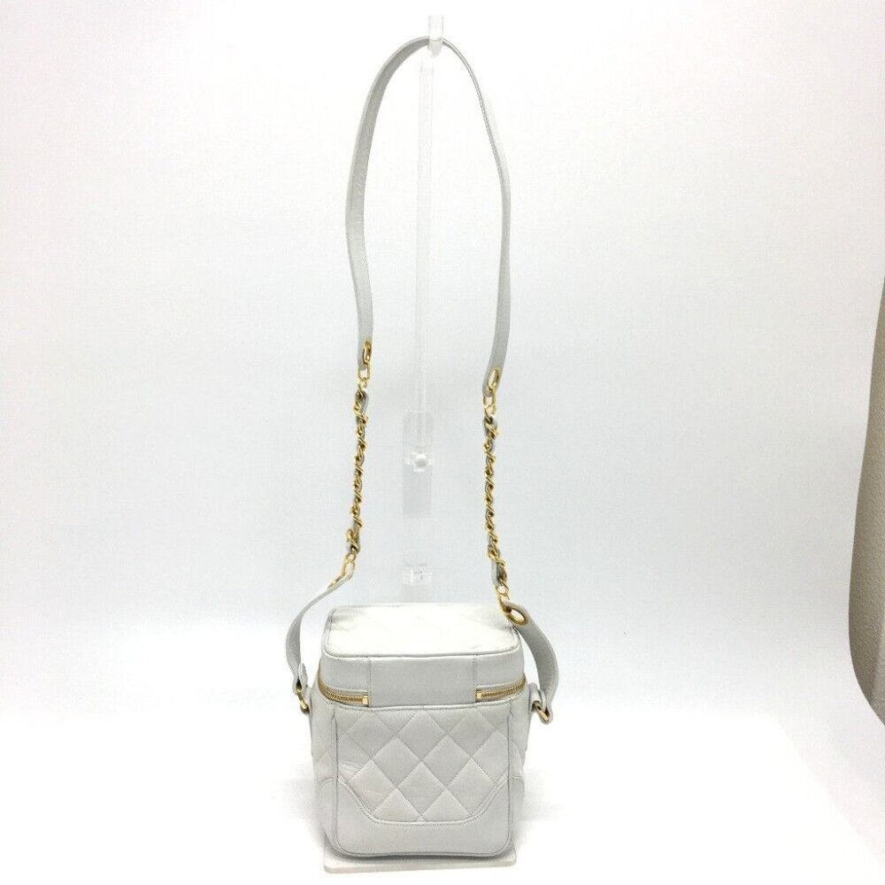 CHANEL CC charm Matelasse Vanity Shoulder Bag Lambskin Leather White/GoldHard - Picture 2 of 16